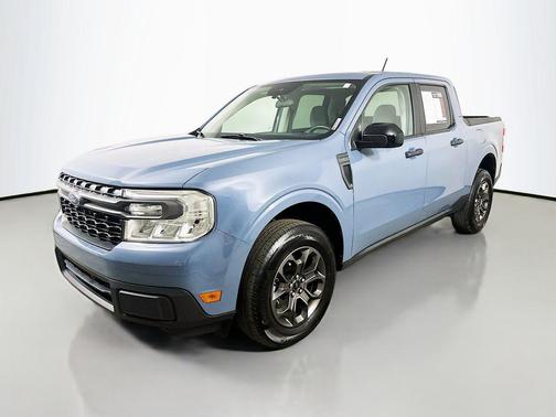 Azure Gray Metallic Tri-Coat 2024 Ford Maverick XLT