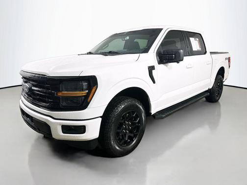 Oxford White 2024 Ford F-150 XLT