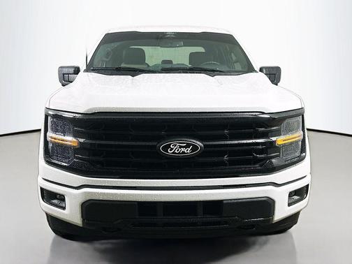 Oxford White 2024 Ford F-150 XLT
