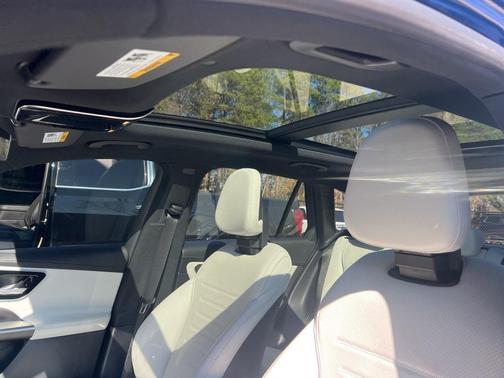 2023 Mercedes-Benz GLC 300 Base