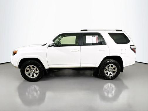 Super White 2016 Toyota 4Runner Trail Premium