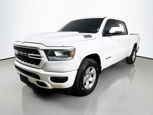 Bright White Clearcoat 2023 RAM 1500 Big Horn/Lone Star