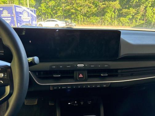 Snow White Pearl 2025 Kia K4 LXS