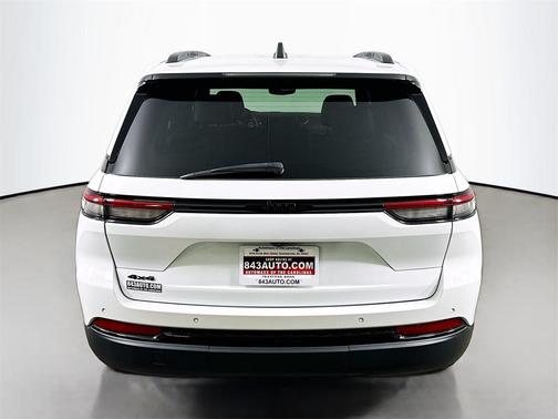 2022 Jeep Grand Cherokee Altitude