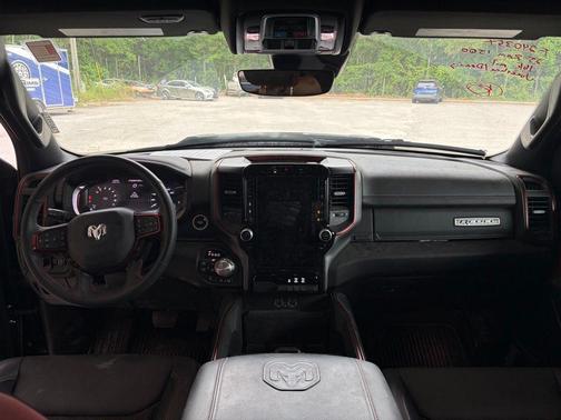 Diamond Black Crystal Pearlcoat 2025 RAM 1500 Rebel
