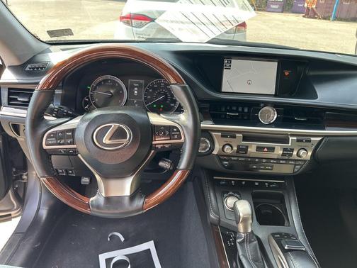 2018 Lexus ES 350 Base