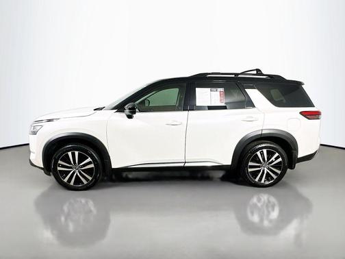 Pearl White 2023 Nissan Pathfinder Platinum 4WD