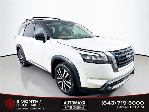 Pearl White 2023 Nissan Pathfinder Platinum 4WD