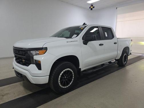 Summit White 2023 Chevrolet Silverado 1500 Custom