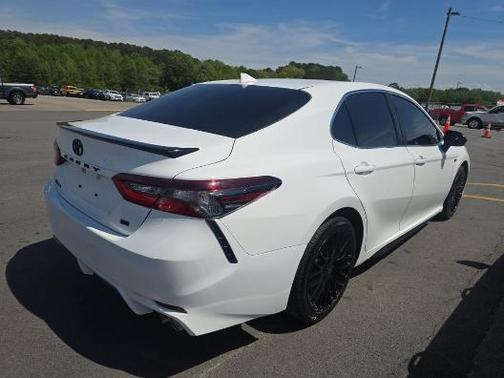 White 2022 Toyota Camry SE