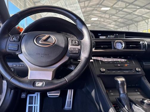 2017 Lexus RC 200t 200t