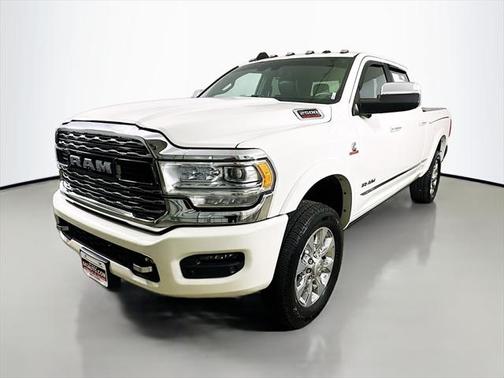 2019 RAM 2500 Limited Crew Cab 4x4 6'4' Box