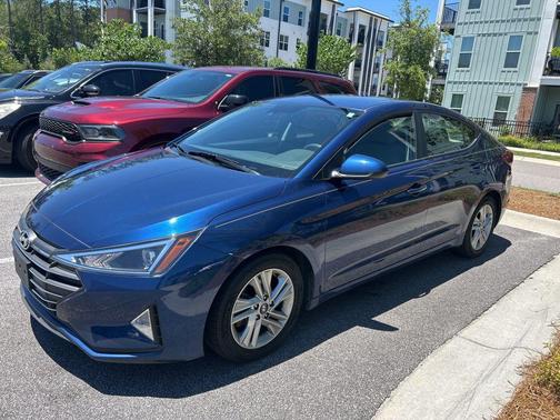 Lakeside Blue 2020 Hyundai ELANTRA SEL