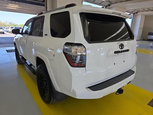 White 2022 Toyota 4Runner SR5 Premium