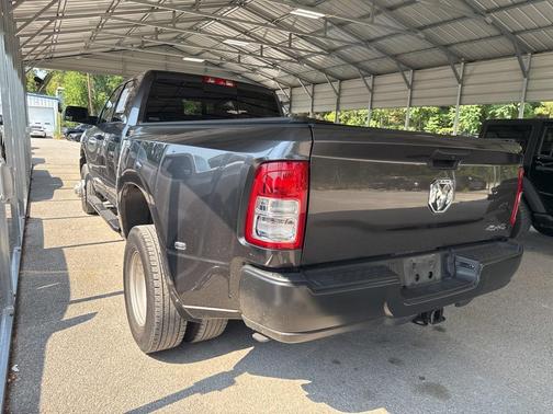 2022 RAM 3500 Tradesman Crew Cab 4x4 8' Box
