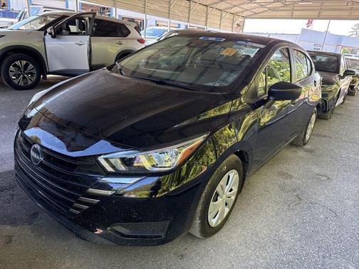 Super Black Metallic 2024 Nissan Versa 1.6 S