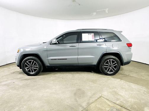 Sting-Gray Clearcoat 2021 Jeep Grand Cherokee Trailhawk
