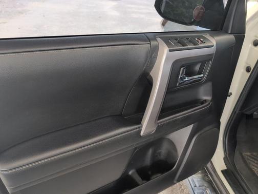 White 2022 Toyota 4Runner SR5 Premium