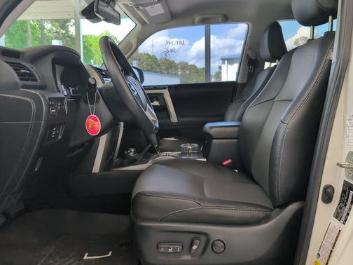 White 2022 Toyota 4Runner SR5 Premium