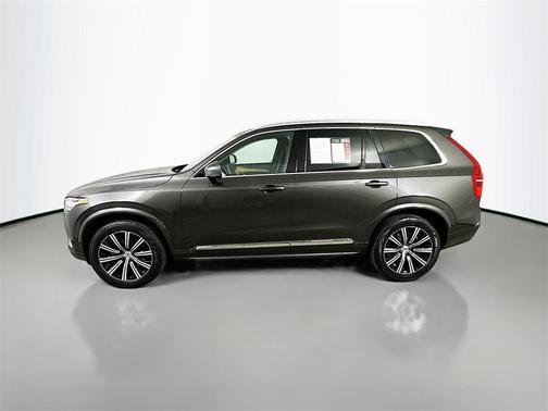 2023 Volvo XC90 B5 Plus