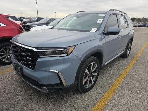2025 Honda Pilot Touring 8-Passenger