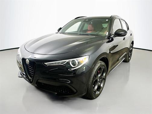 2023 Alfa Romeo Stelvio Veloce AWD