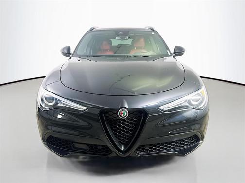 2023 Alfa Romeo Stelvio Veloce AWD