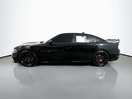Pitch Black Clearcoat 2016 Dodge Charger SRT 392