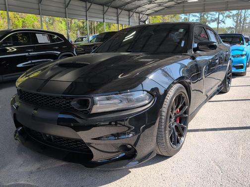 Pitch Black Clearcoat 2016 Dodge Charger SRT 392