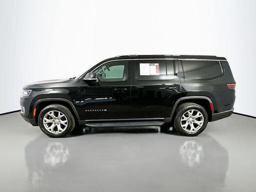 Diamond Black Crystal Pearlcoat 2022 Jeep Wagoneer Series II 4x2