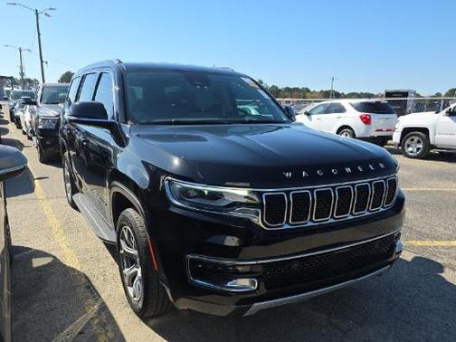 Diamond Black Crystal Pearlcoat 2022 Jeep Wagoneer Series II 4x2