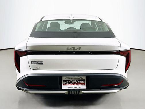 Snow White Pearl 2025 Kia K4 LXS