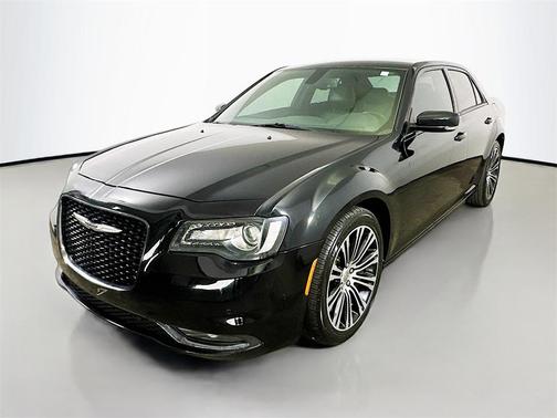 2018 Chrysler 300 S