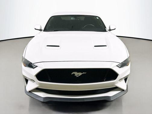 Oxford White 2019 Ford Mustang GT Premium