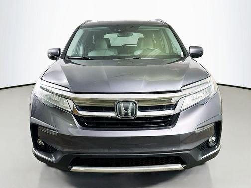 Modern Steel Metallic 2019 Honda Pilot Elite