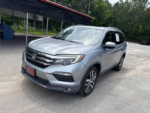Lunar Silver Metallic 2017 Honda Pilot Touring