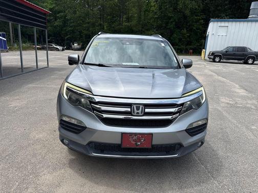 Lunar Silver Metallic 2017 Honda Pilot Touring