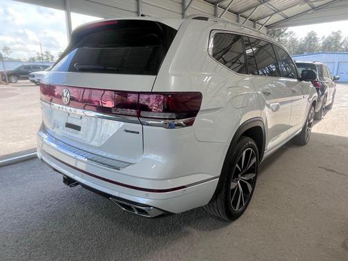 2024 Volkswagen Atlas 2.0T SEL Premium R-Line 4MOTION