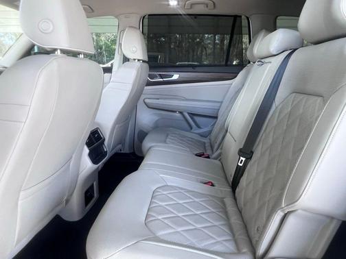 2024 Volkswagen Atlas 2.0T SEL Premium R-Line 4MOTION