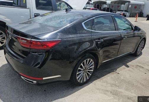 2017 Kia Cadenza Premium