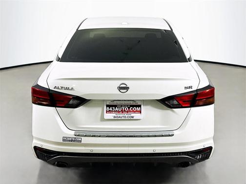 2022 Nissan Altima SR FWD