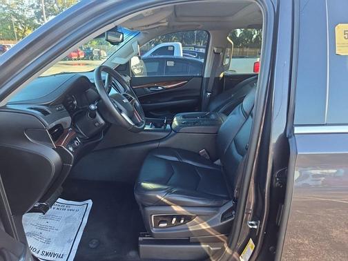 2016 Cadillac Escalade Luxury