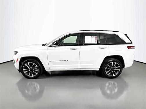 2022 Jeep Grand Cherokee Overland
