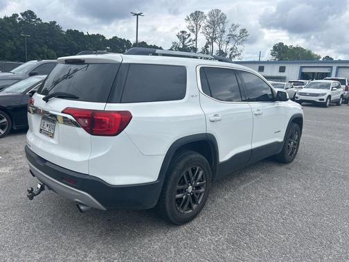 Summit White 2019 GMC Acadia SLT-1