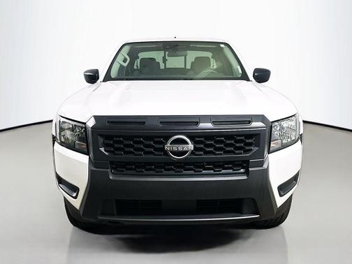 2025 Nissan Frontier S