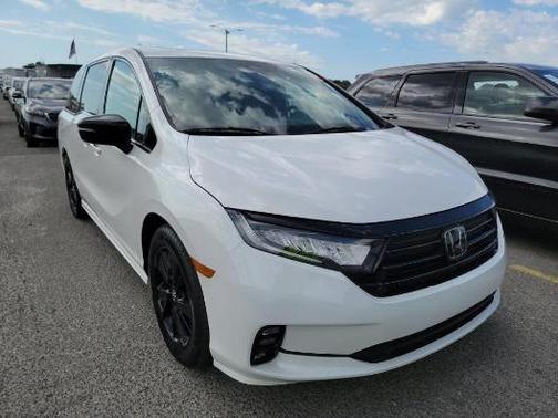 Platinum White Pearl 2023 Honda Odyssey Sport