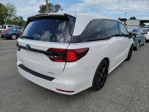 Platinum White Pearl 2023 Honda Odyssey Sport
