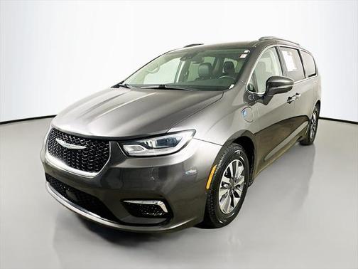 2021 Chrysler Pacifica Hybrid Touring L
