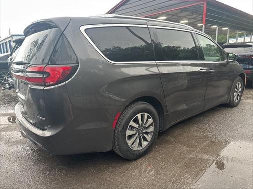 2021 Chrysler Pacifica Hybrid Touring L
