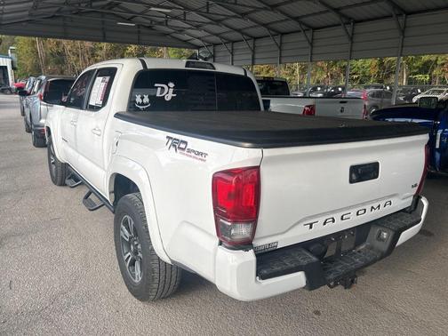 2017 Toyota Tacoma TRD Sport